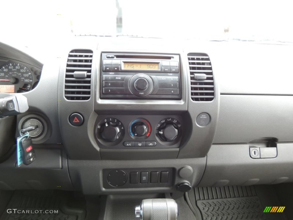 2008 Nissan Xterra S Controls Photo #77177351