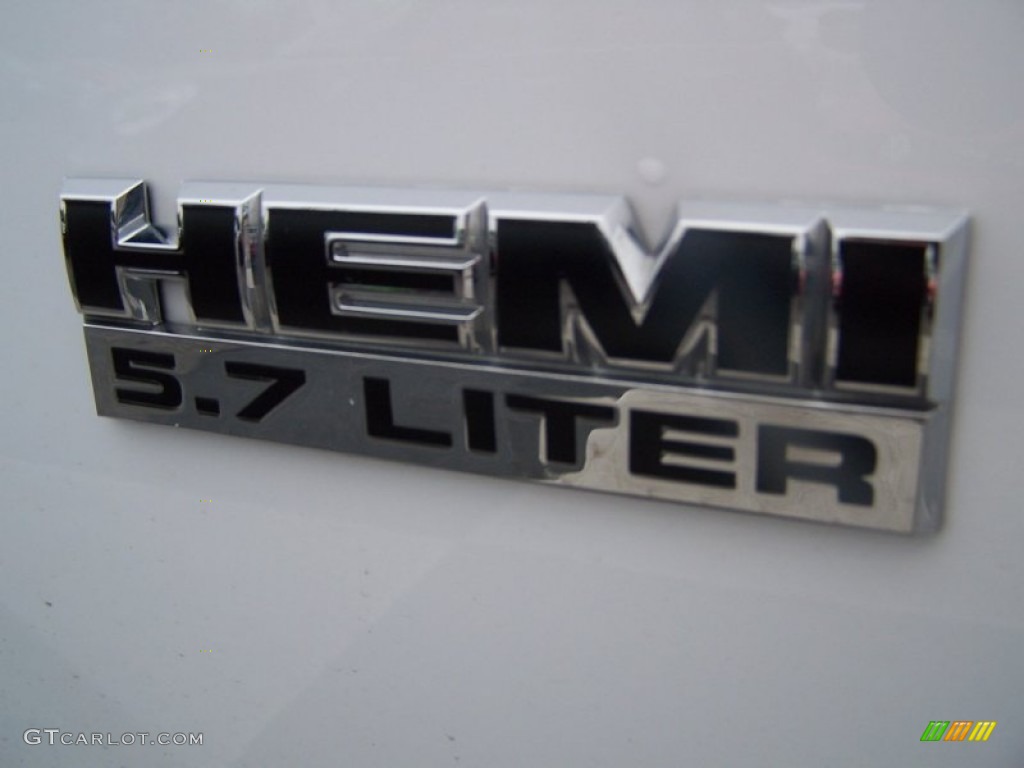 2012 Ram 1500 ST Quad Cab - Bright White / Dark Slate Gray/Medium Graystone photo #7