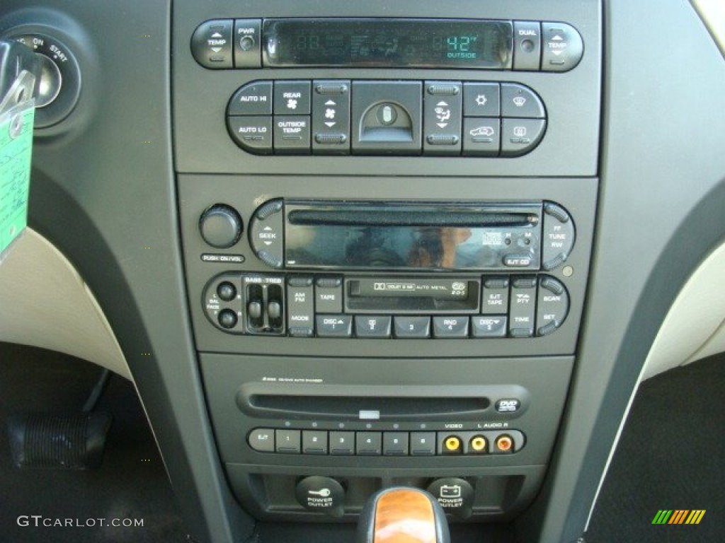 2006 Chrysler Pacifica Limited AWD Controls Photo #77181395