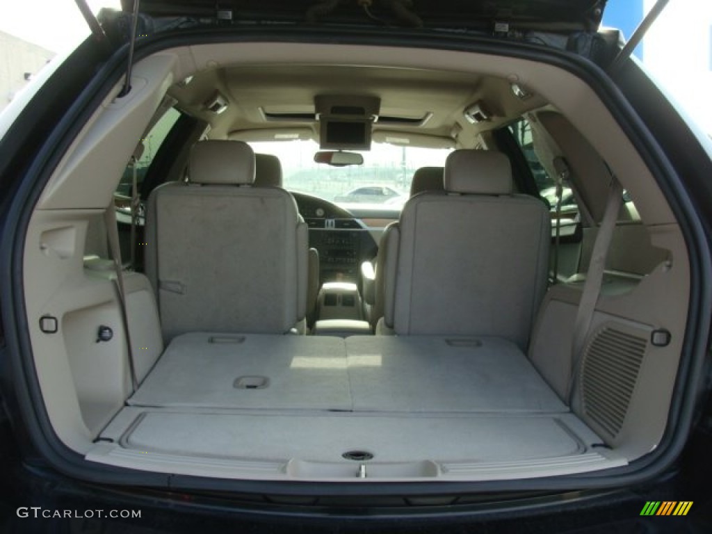 2006 Chrysler Pacifica Limited AWD Trunk Photos
