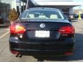 Black - Jetta SE Sedan Photo No. 5