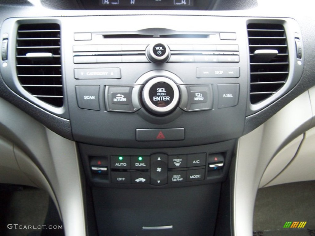 2010 Acura TSX Sedan Controls Photo #77182468