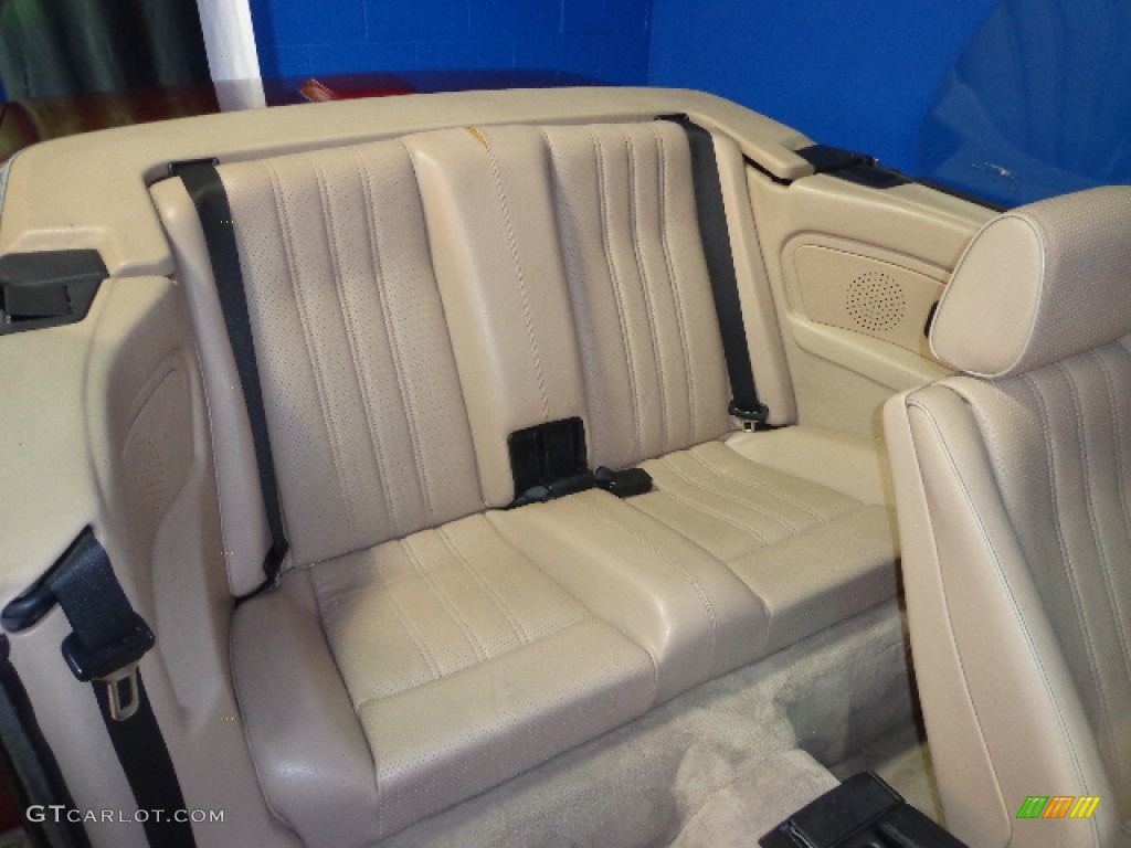 1991 BMW 3 Series 318i Convertible Rear Seat Photo #77182786