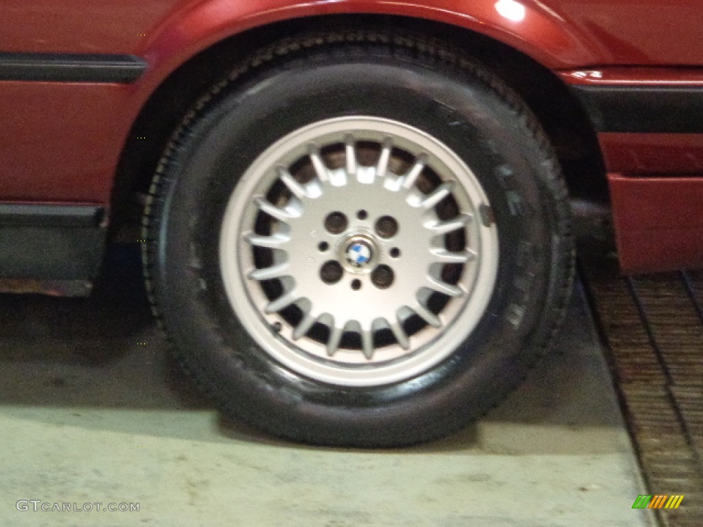 1991 BMW 3 Series 318i Convertible Wheel Photo #77182983