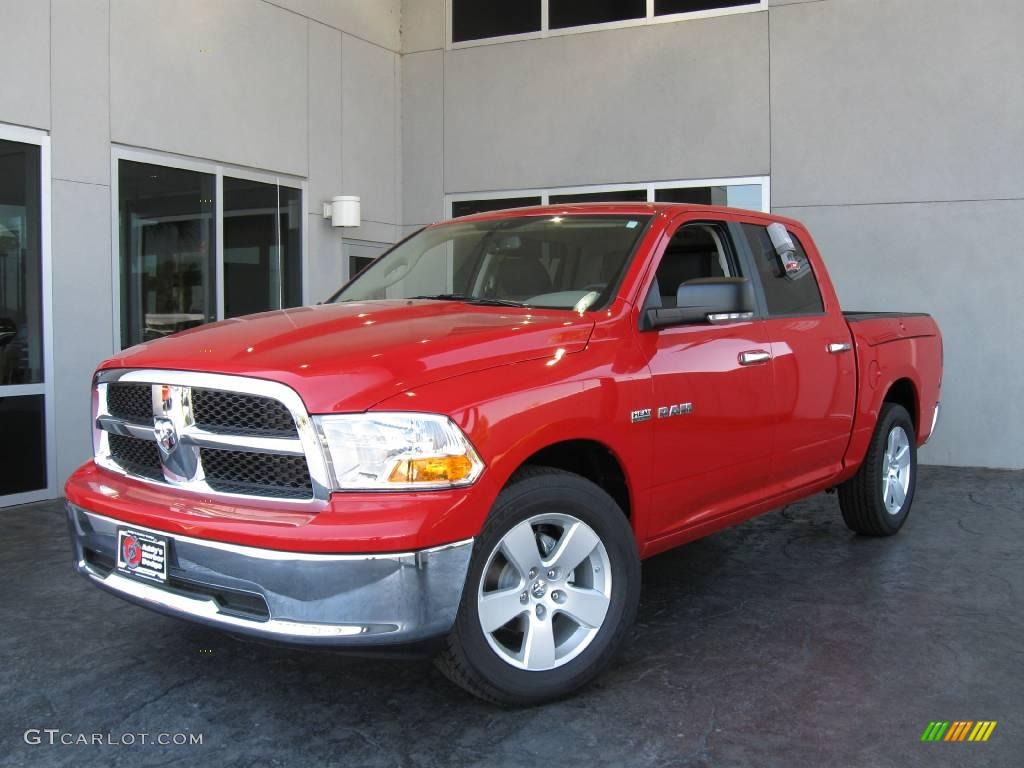 2009 Ram 1500 SLT Crew Cab - Flame Red / Dark Slate/Medium Graystone photo #3