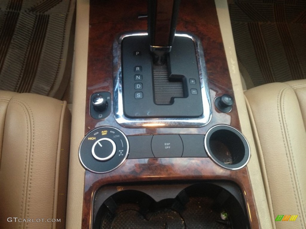 2004 Volkswagen Touareg V6 6 Speed Automatic Transmission Photo #77185955