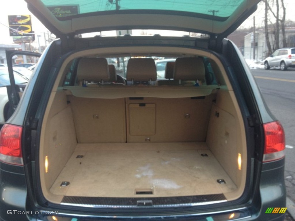 2004 Volkswagen Touareg V6 Trunk Photo #77186147