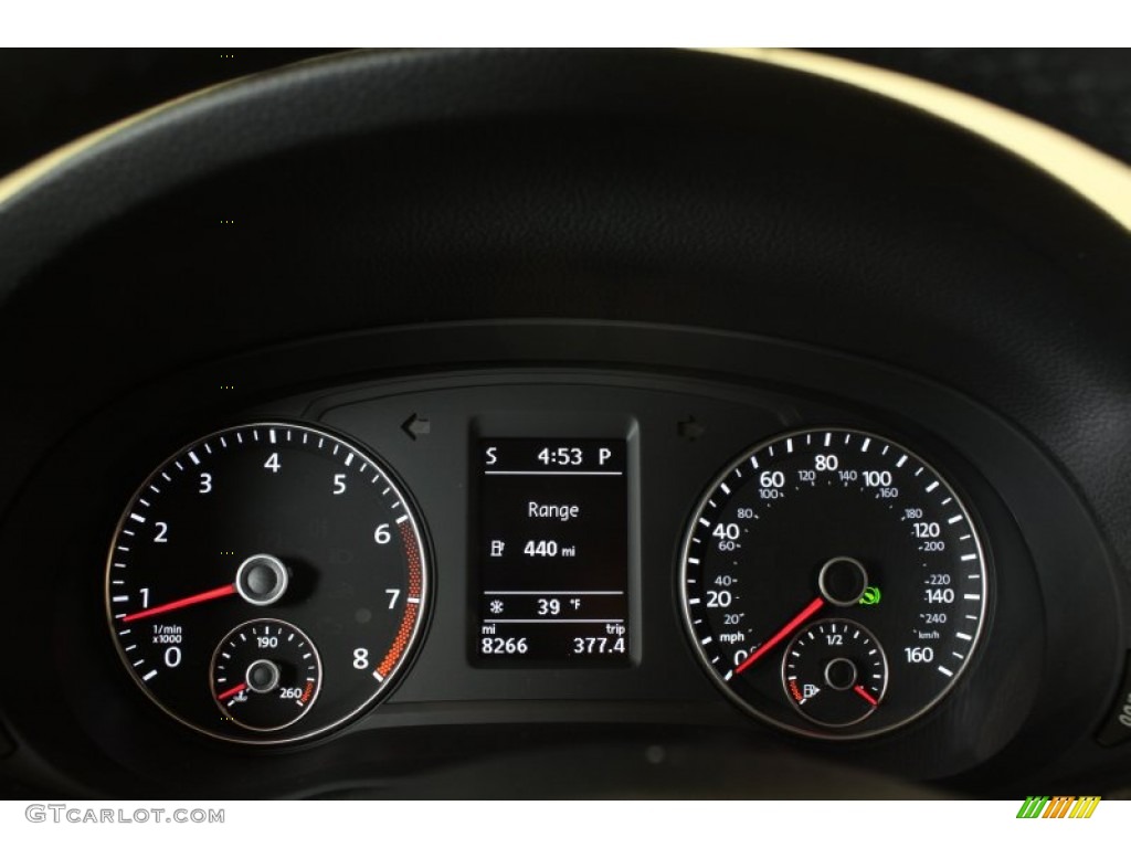 2013 Volkswagen Passat 2.5L SE Gauges Photos