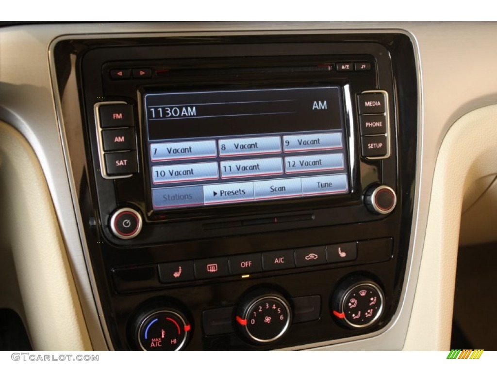 2013 Volkswagen Passat 2.5L SE Audio System Photo #77189089