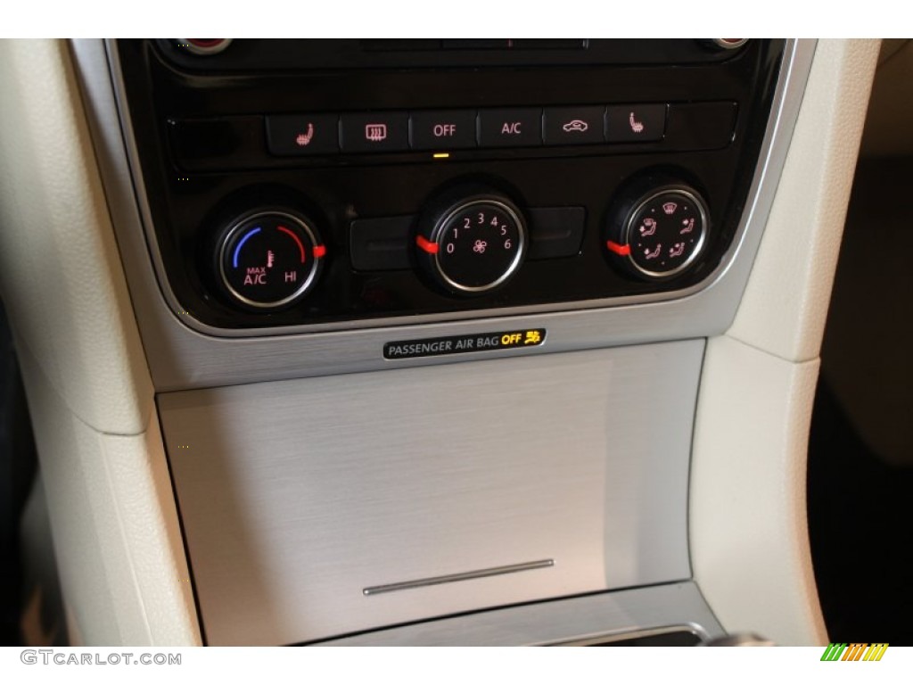 2013 Volkswagen Passat 2.5L SE Controls Photo #77189304
