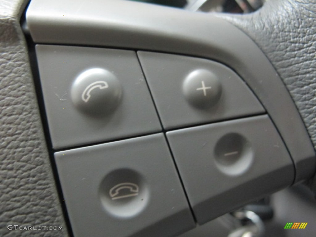 2006 Mercedes-Benz ML 500 4Matic Controls Photo #77190986