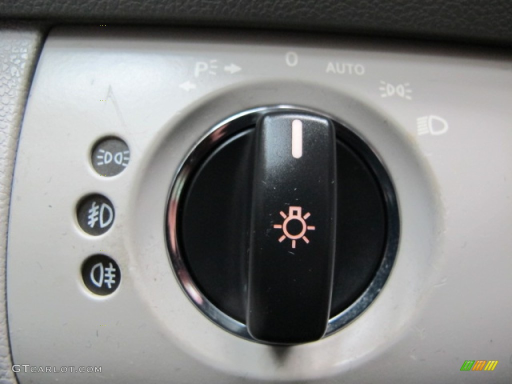 2006 Mercedes-Benz ML 500 4Matic Controls Photo #77191037