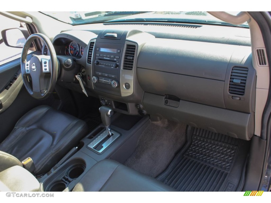 2010 Nissan Xterra SE 4x4 Dashboard Photos