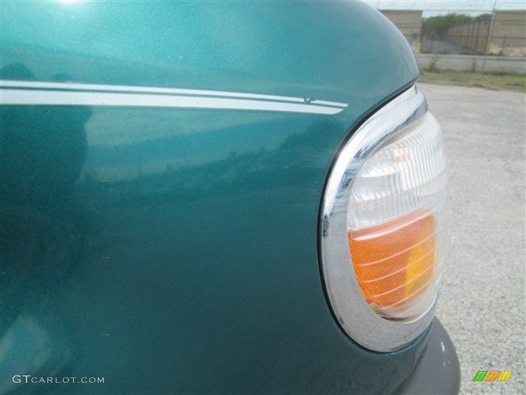 1998 Explorer XLT - Pacific Green Metallic / Medium Prairie Tan photo #2