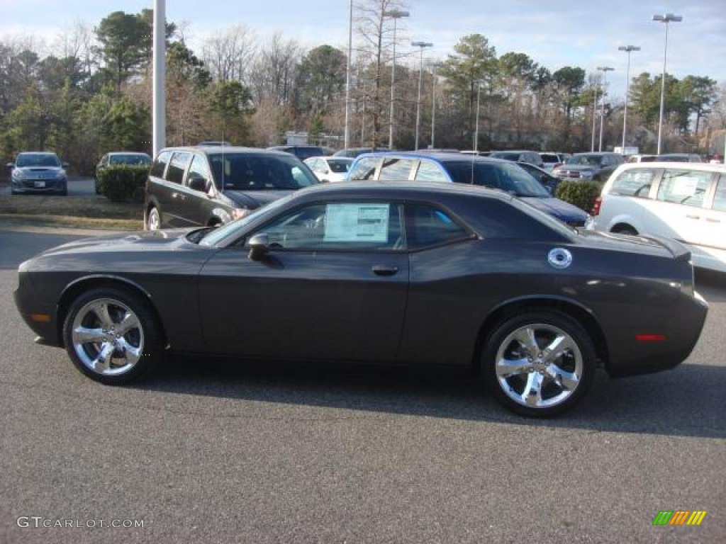 2013 Challenger SXT - Granite Crystal Metallic / Dark Slate Gray photo #2