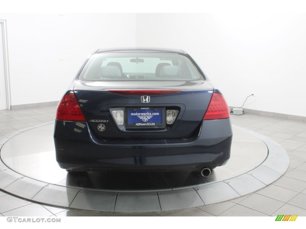 2006 Accord LX Sedan - Royal Blue Pearl / Gray photo #4