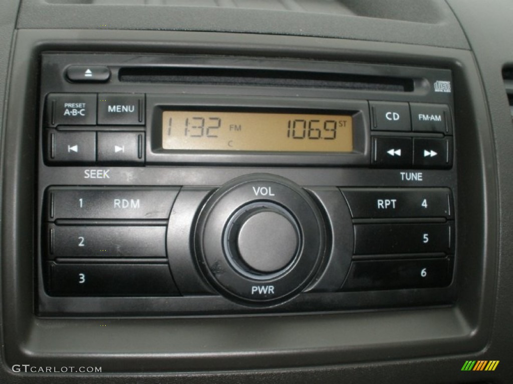 2012 Nissan Pathfinder S Audio System Photos