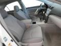 Super White - Camry SE Photo No. 21