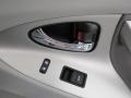 Super White - Camry SE Photo No. 22