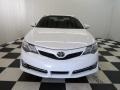 2013 Super White Toyota Camry SE  photo #2