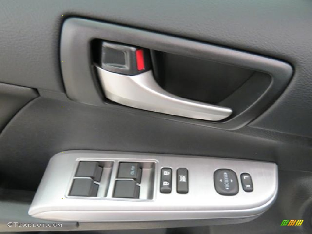 2013 Camry SE - Super White / Black photo #10