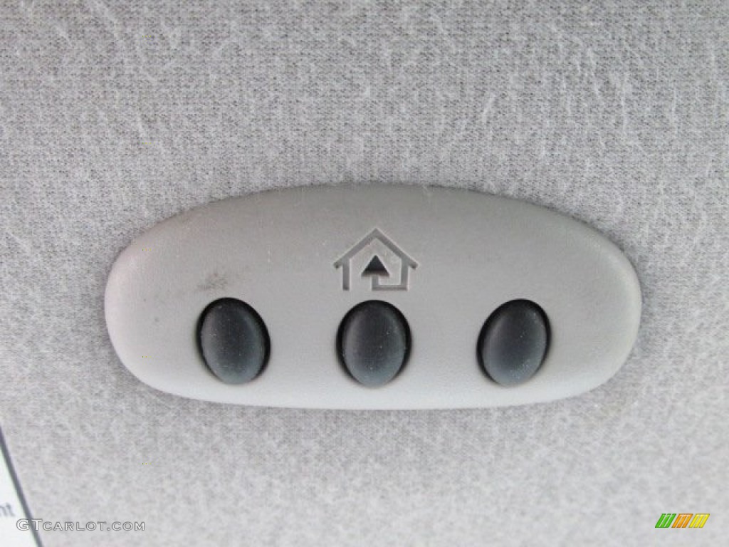 2002 Villager Estate - Deep Jewel Green Metallic / Golden Mink photo #17