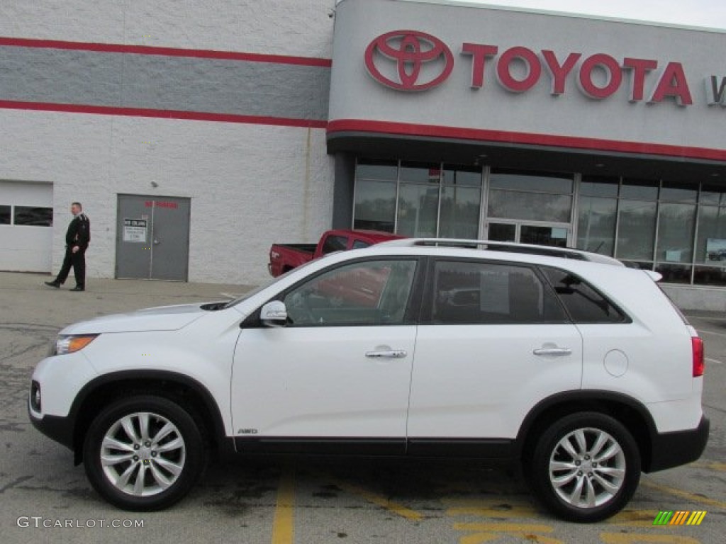 2011 Sorento EX V6 AWD - Snow White Pearl / Beige photo #2
