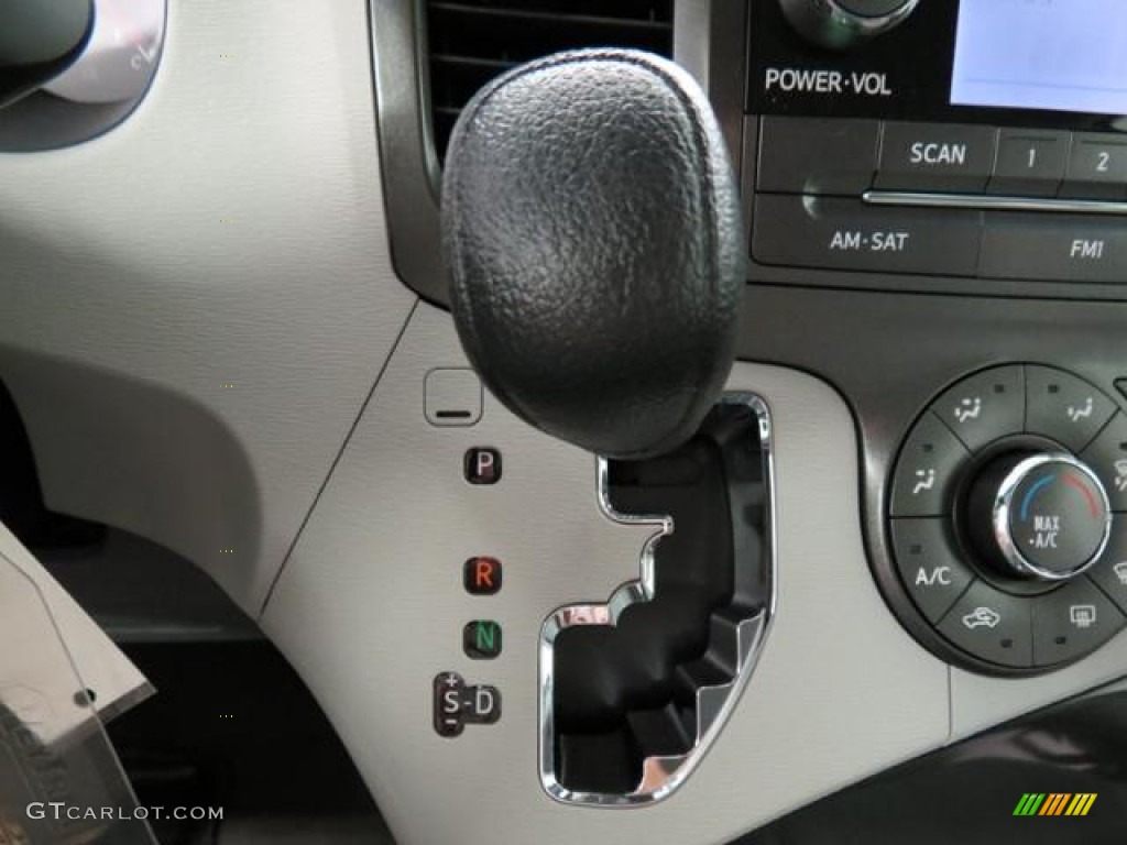 2013 Toyota Sienna V6 Transmission Photos