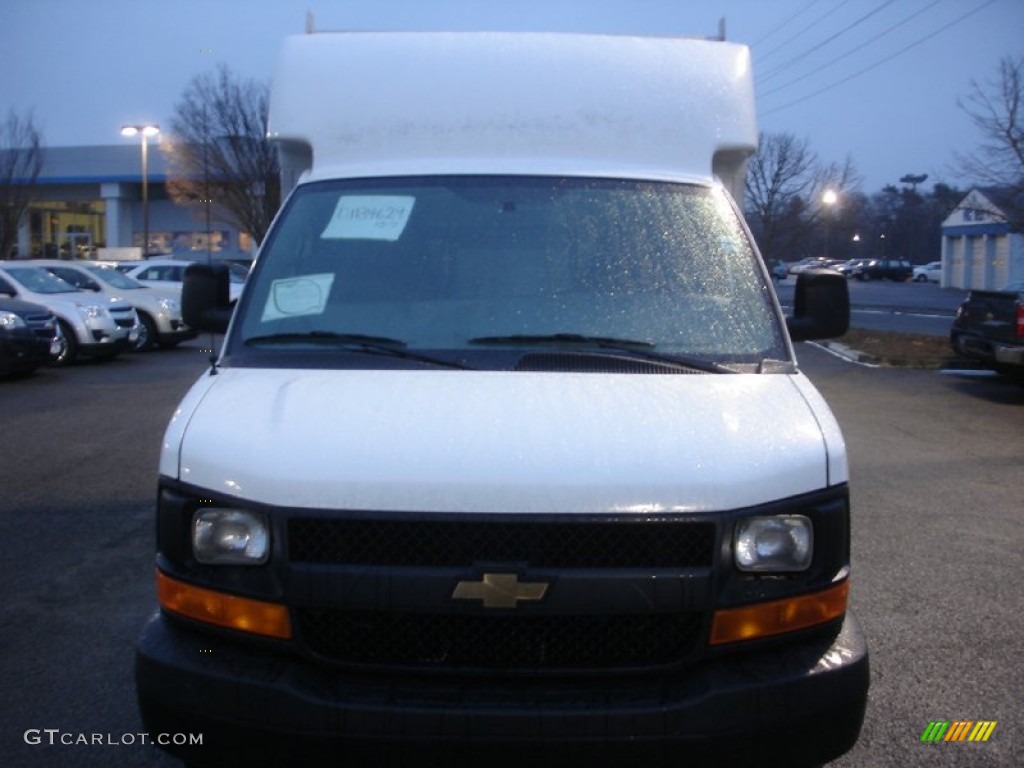 2013 Express Cutaway 3500 Utility Van - Summit White / Medium Pewter photo #2