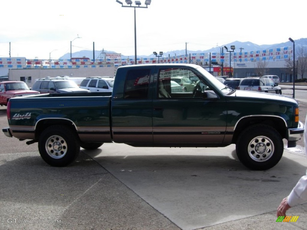 1995 Sierra 2500 SLE Extended Cab 4x4 - Forest Green Metallic / Beige photo #11