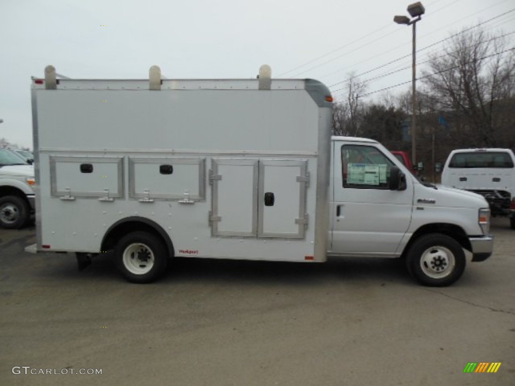 Oxford White 2013 Ford E Series Cutaway E350 Commercial Utility Truck Exterior Photo #77206148