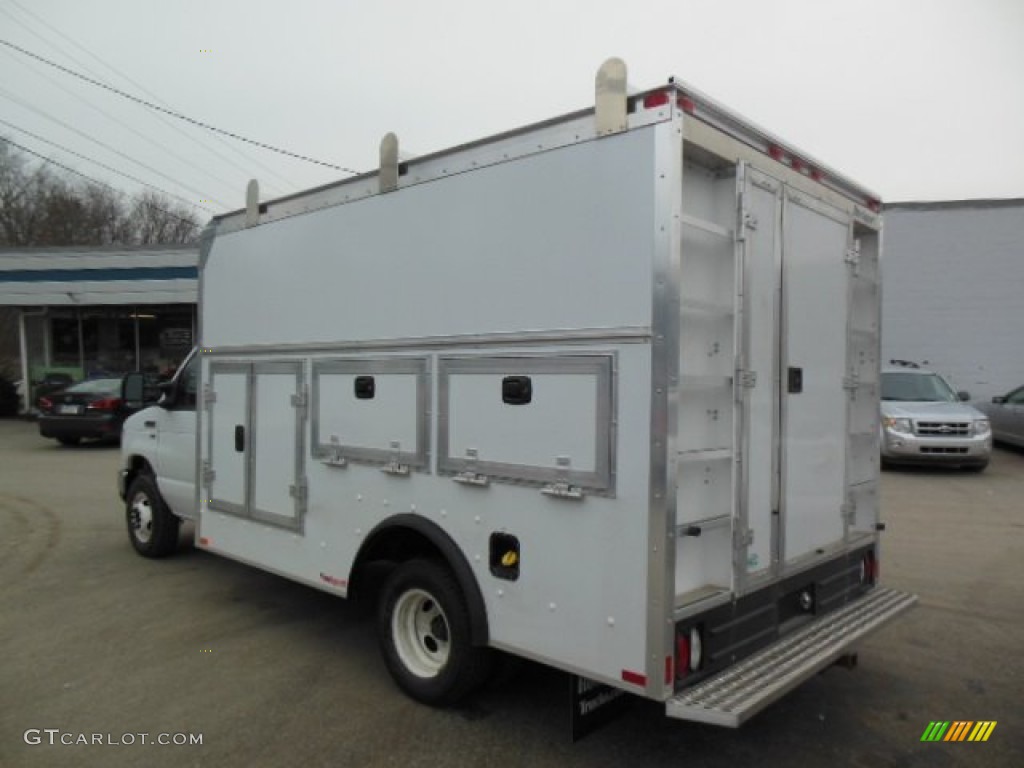 Oxford White 2013 Ford E Series Cutaway E350 Commercial Utility Truck Exterior Photo #77206241