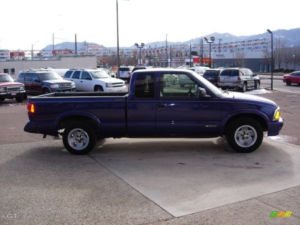 1996 S10 LS Extended Cab - Radar Blue Metallic / Graphite photo #12
