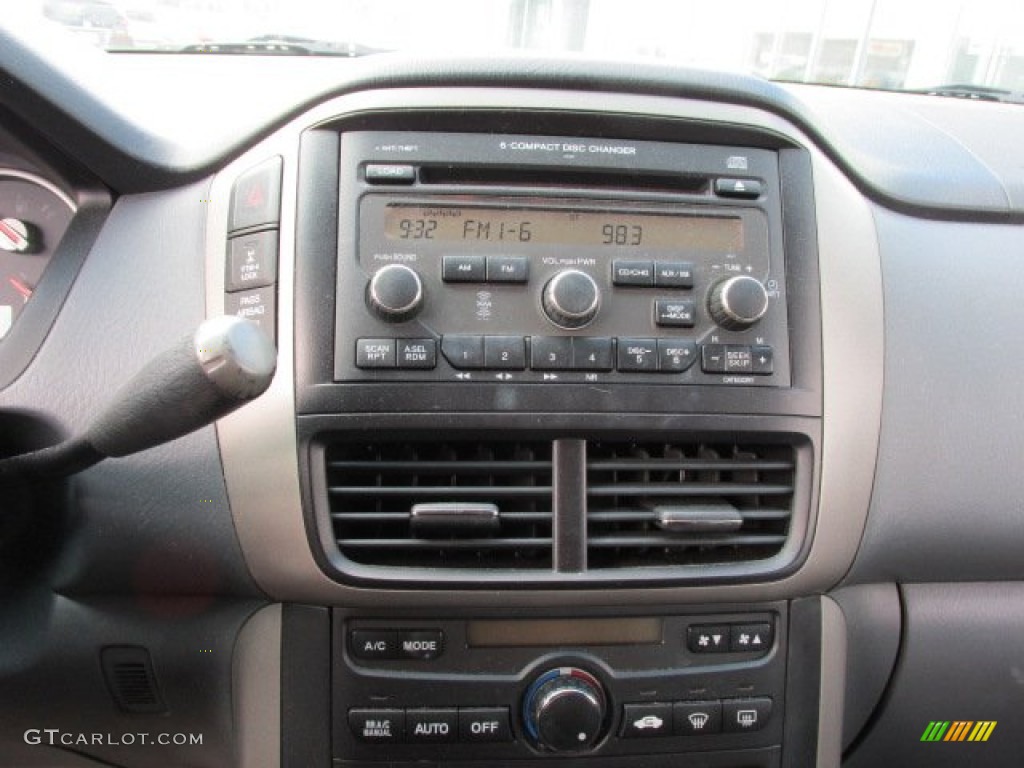 2006 Honda Pilot EX 4WD Audio System Photos