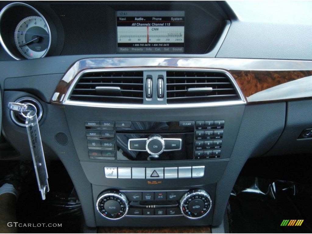 2013 Mercedes-Benz C 250 Sport Controls Photo #77210070