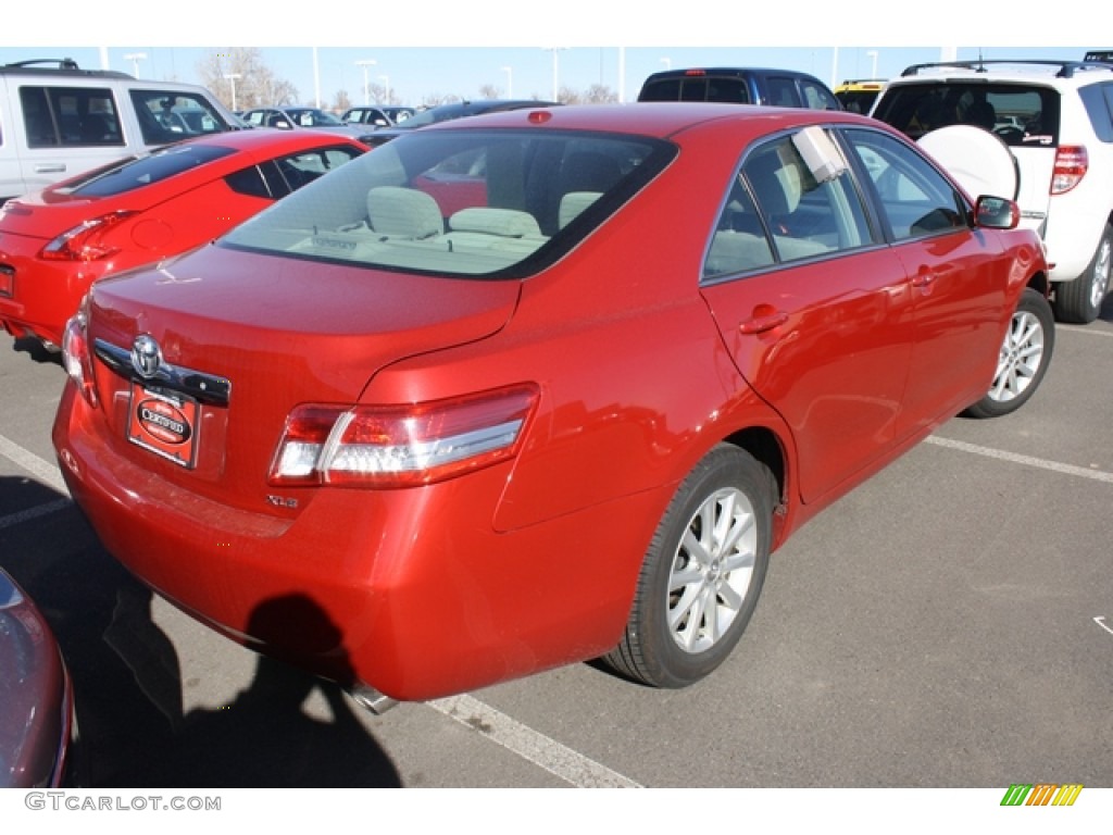 2011 Camry XLE - Barcelona Red Metallic / Ash photo #2