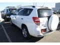 Super White - RAV4 I4 Photo No. 3