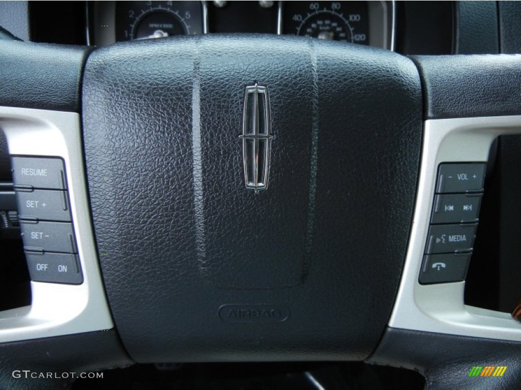 2010 Lincoln MKX Limited Edition AWD Controls Photos