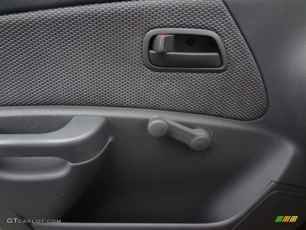 2009 Kia Rio Sedan Controls Photo #77212438
