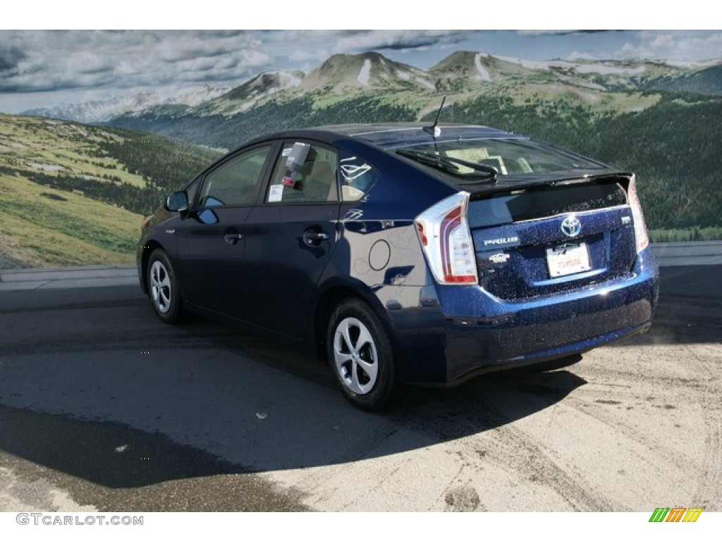 2013 Prius Four Hybrid - Nautical Blue Metallic / Bisque photo #2