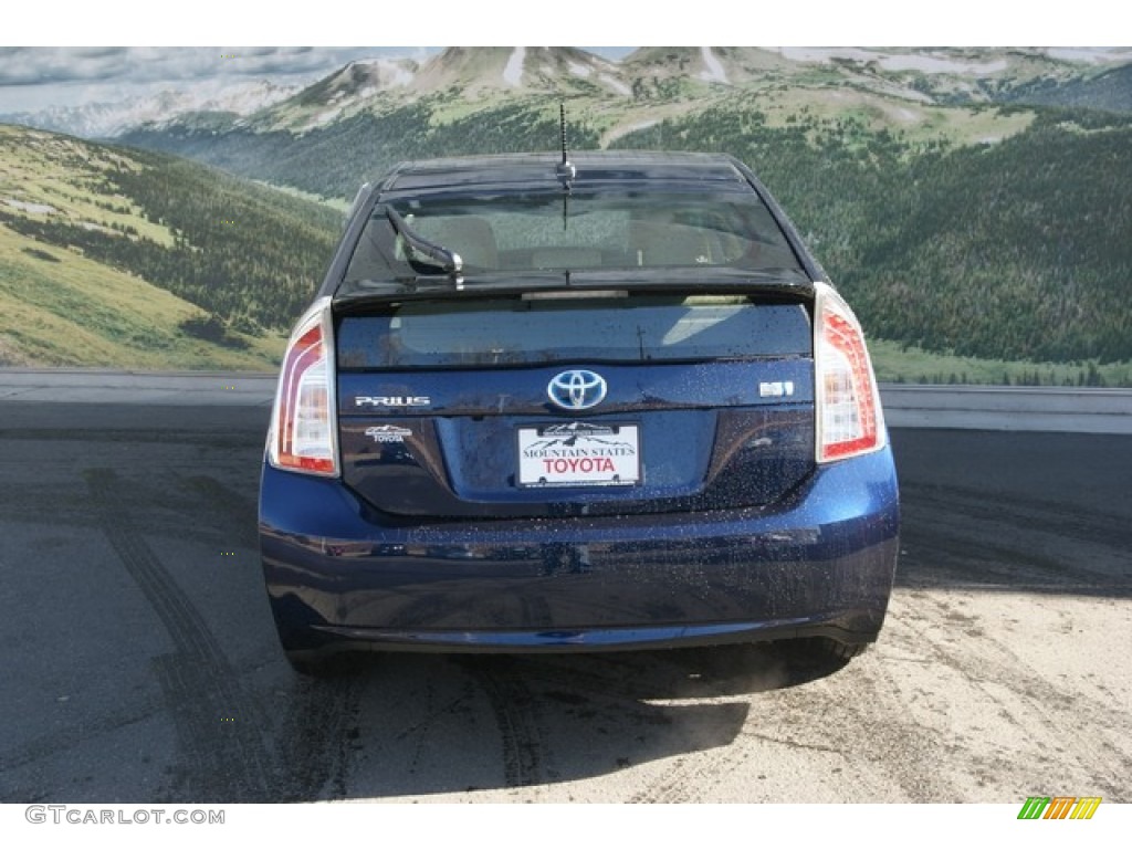 2013 Prius Four Hybrid - Nautical Blue Metallic / Bisque photo #4