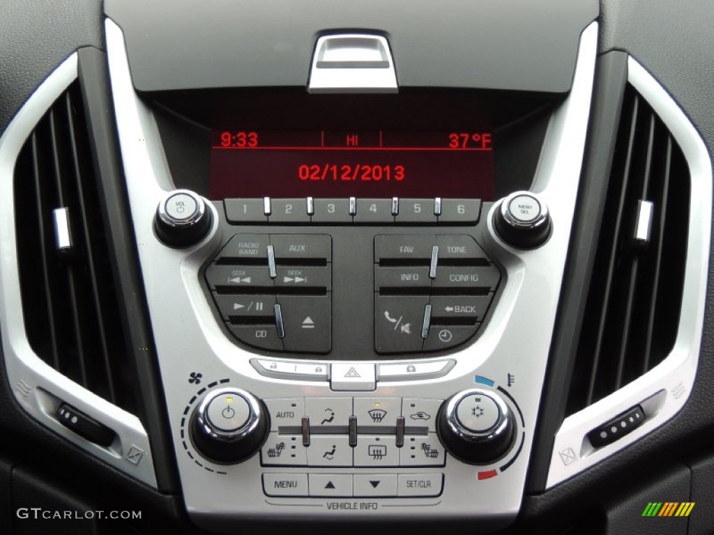 2011 GMC Terrain SLT Controls Photo #77215439