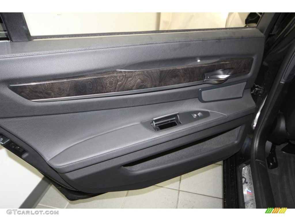 2013 7 Series 740Li Sedan - Black Sapphire Metallic / Black photo #32
