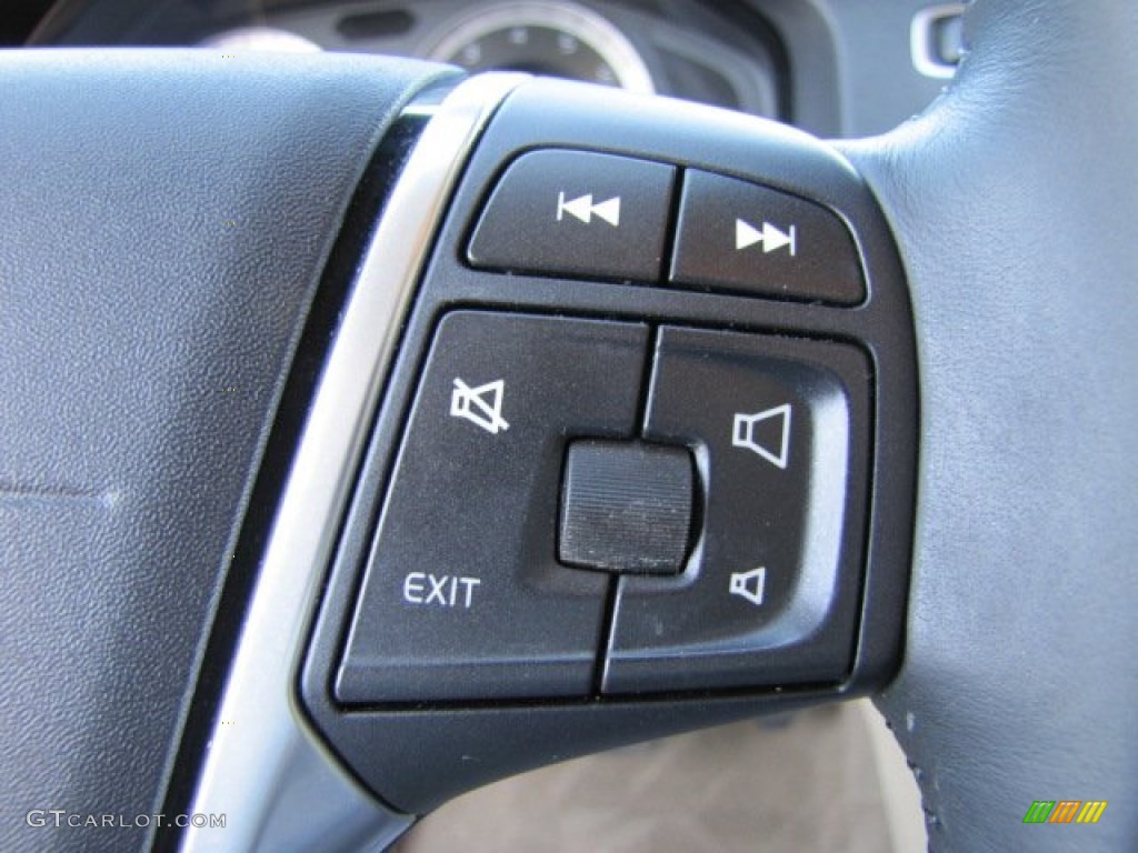 2011 Volvo S60 T6 AWD Controls Photo #77216451