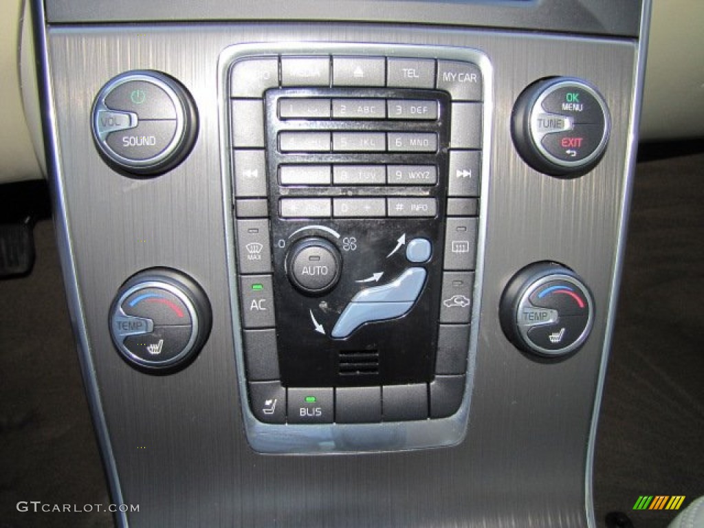 2011 Volvo S60 T6 AWD Controls Photo #77216486
