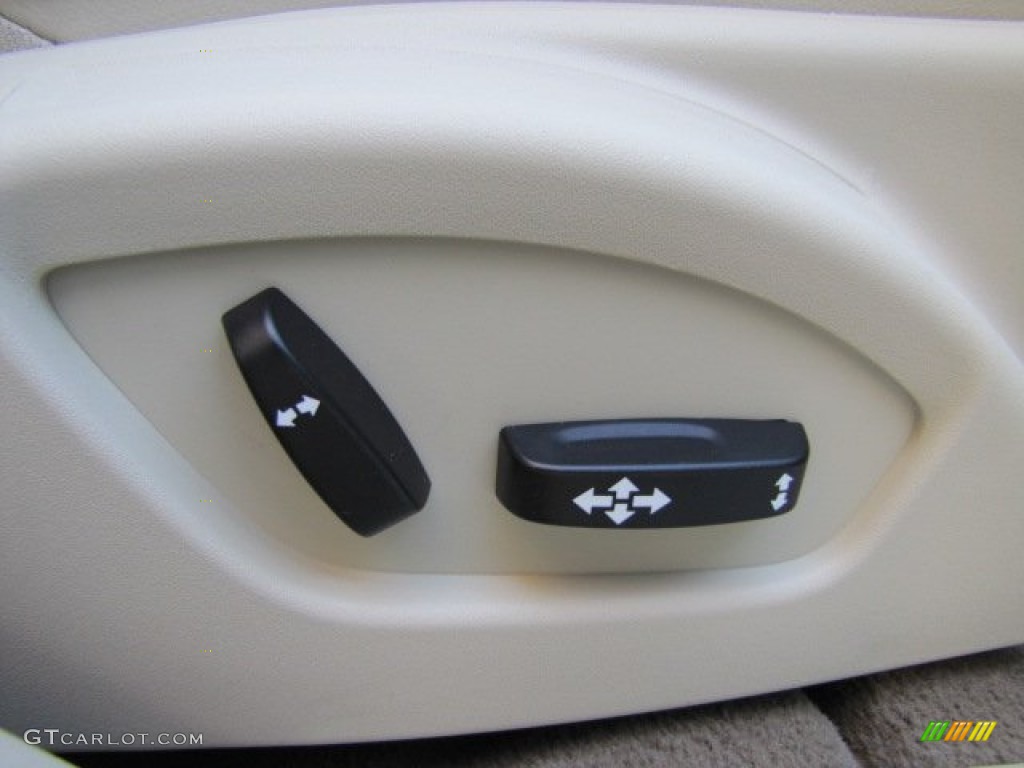 2011 Volvo S60 T6 AWD Front Seat Photos