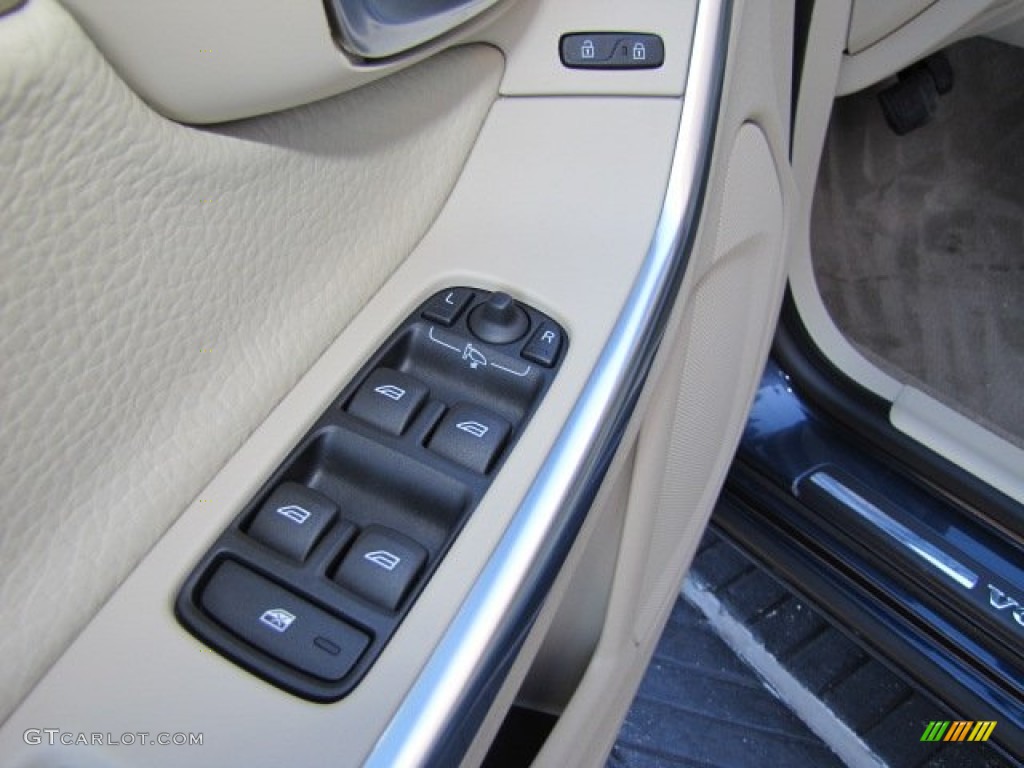 2011 Volvo S60 T6 AWD Controls Photo #77216582