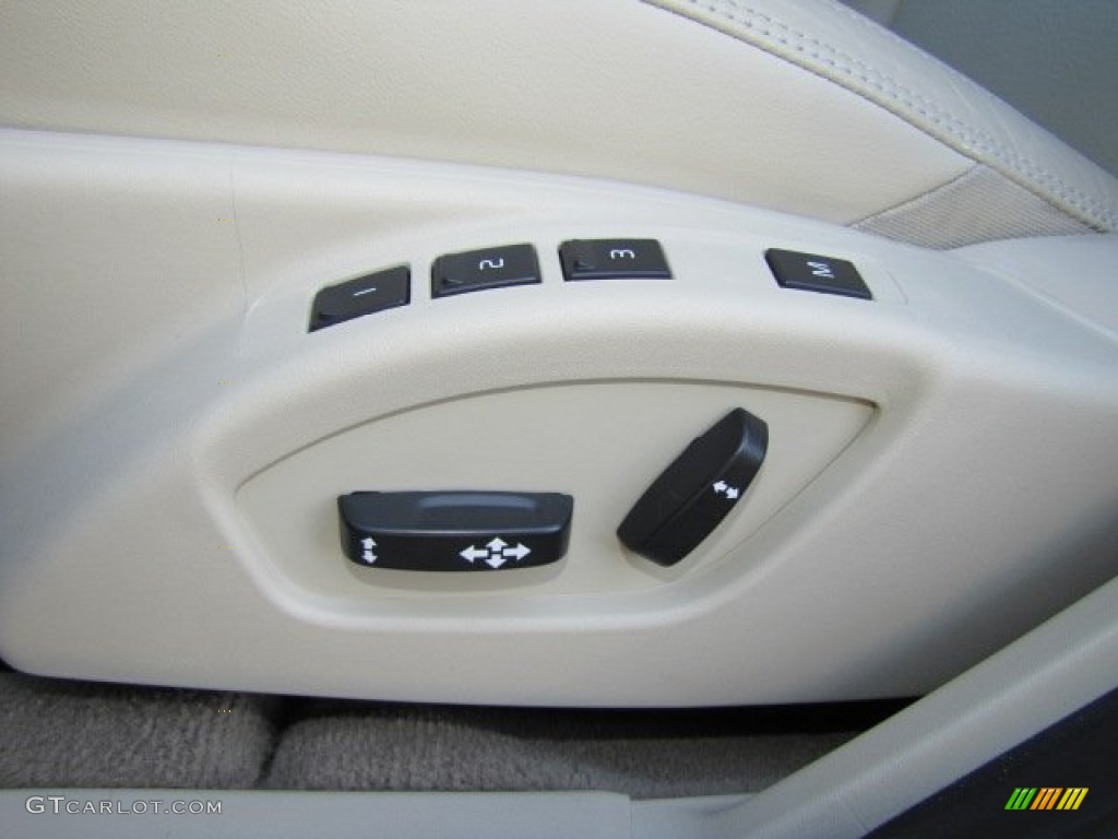2011 Volvo S60 T6 AWD Controls Photo #77216592