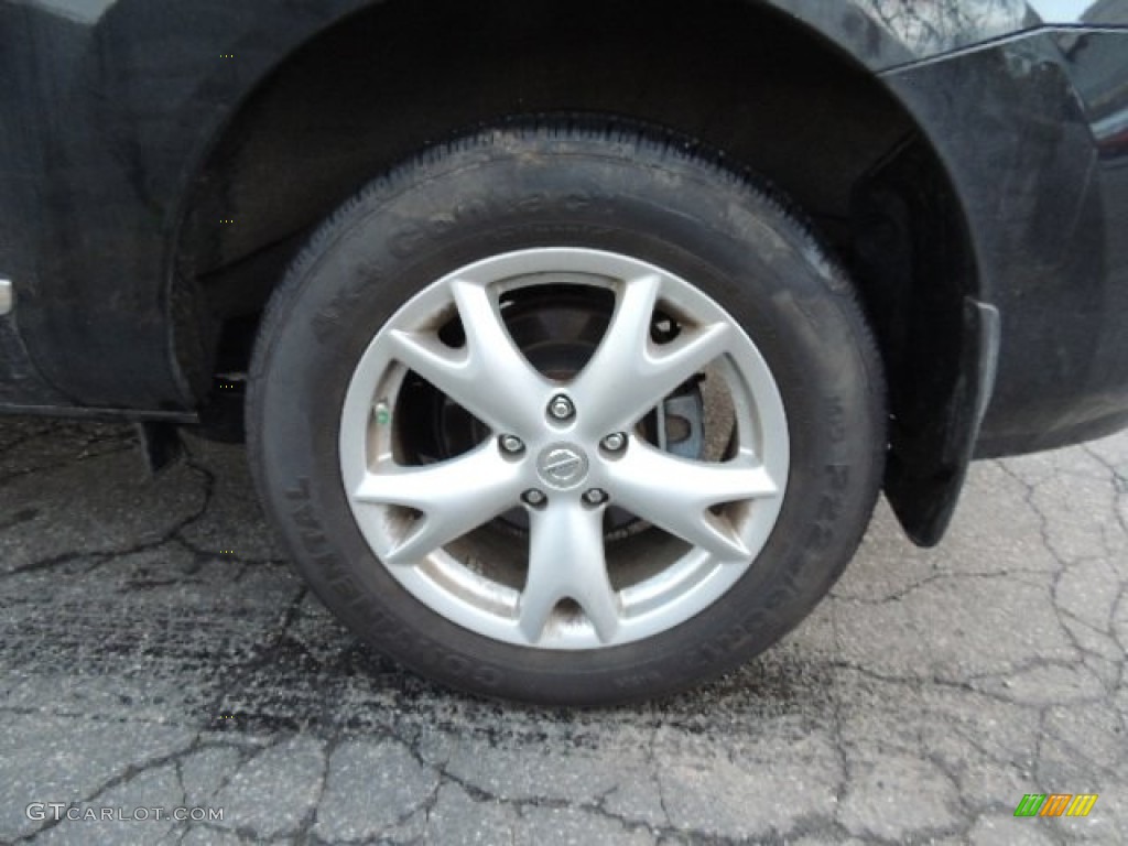 2011 Nissan Rogue SV AWD Wheel Photos