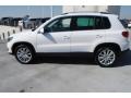 Candy White - Tiguan SE Photo No. 5